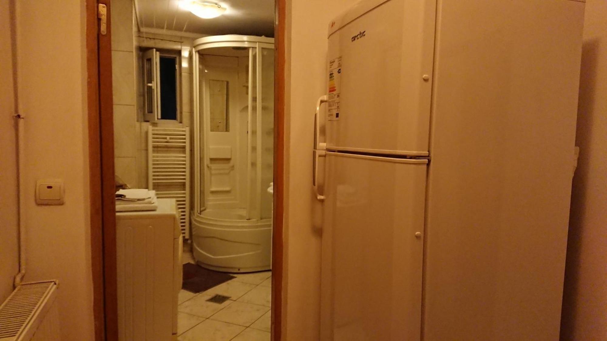 Studio French Embassy, Amzei Historic Center Букурещ Екстериор снимка